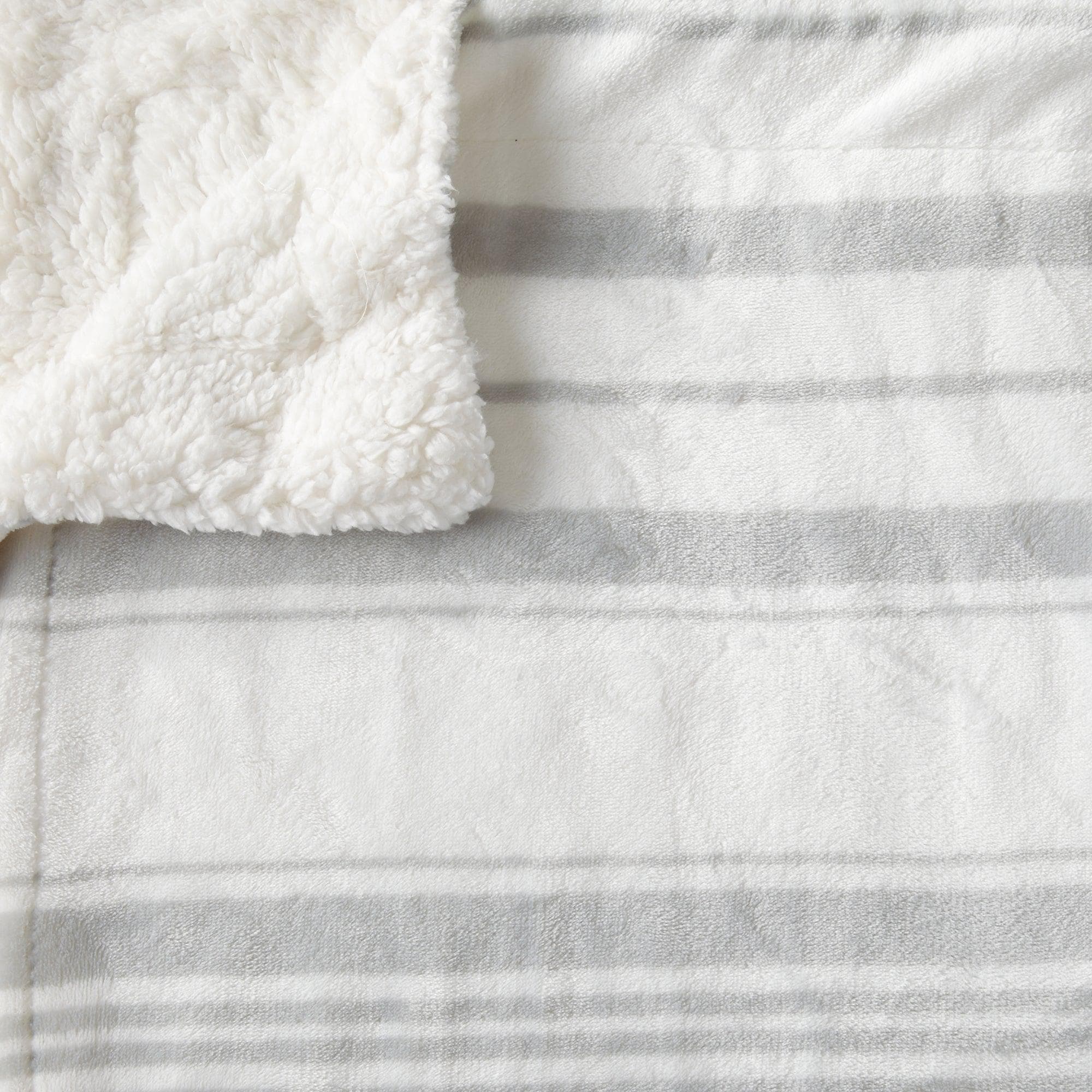 Velvet Plush Sherpa Blanket