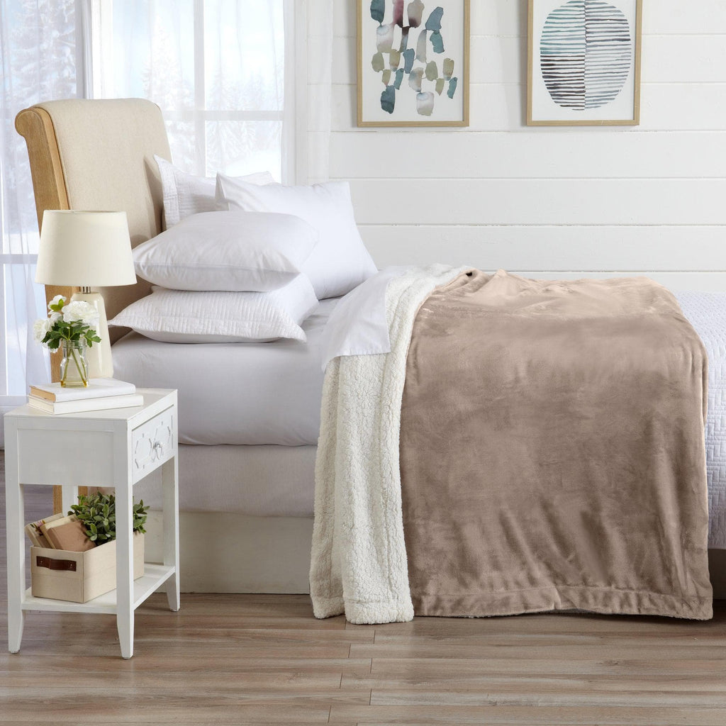 Velvet Plush Sherpa Blanket
