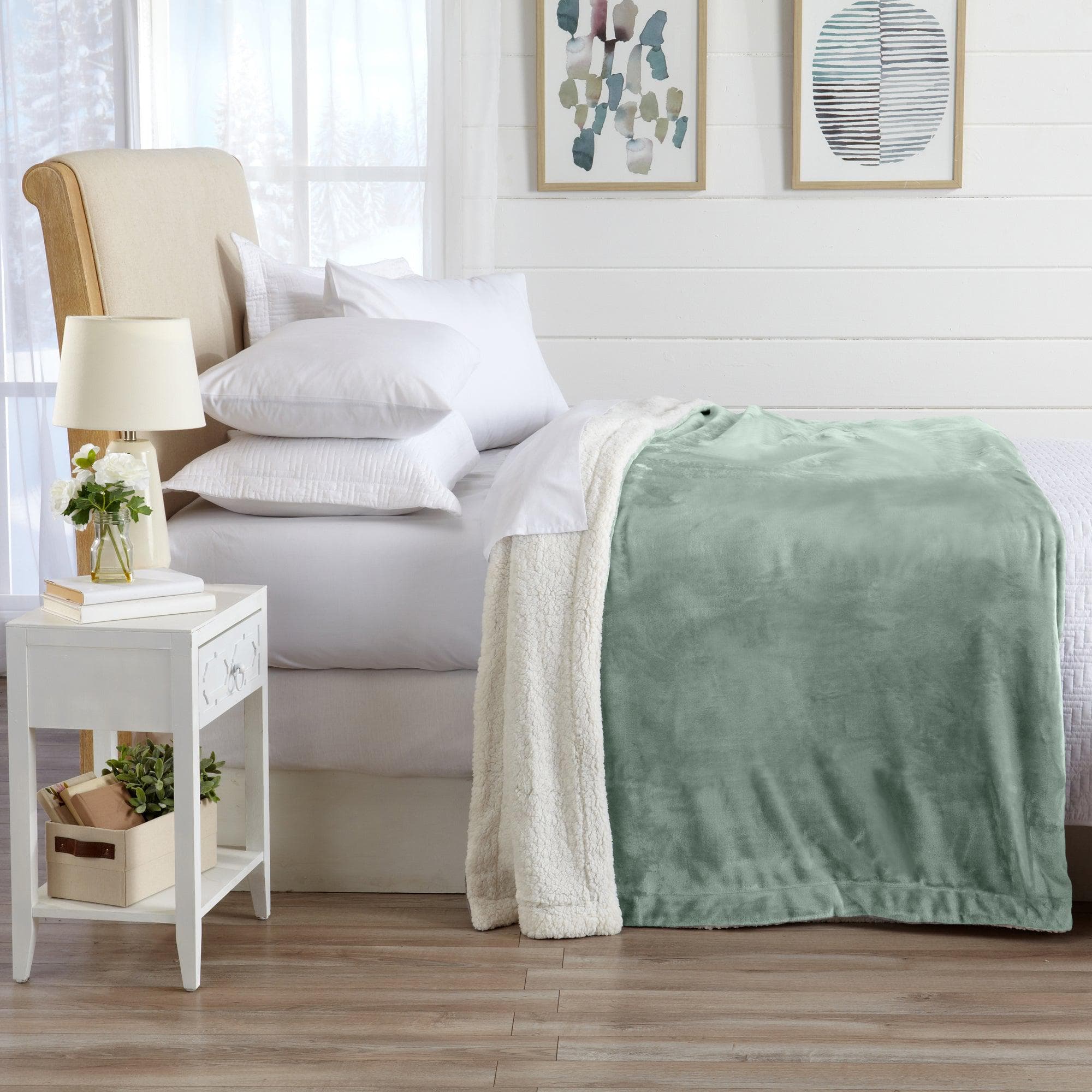 Velvet Plush Sherpa Blanket