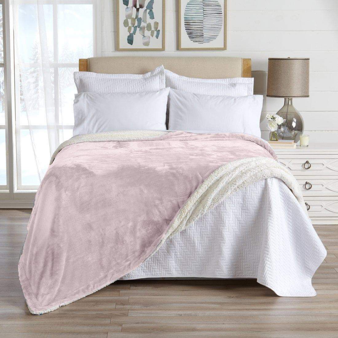 Velvet Plush Sherpa Blanket