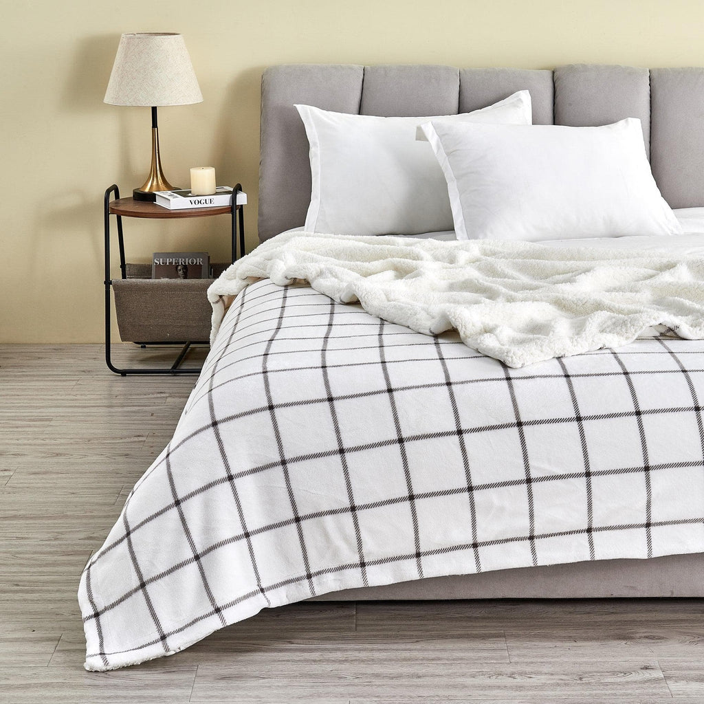 Velvet Plush Sherpa Blanket